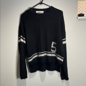 5 PREVIEW made in Italy - Black and White Sweater